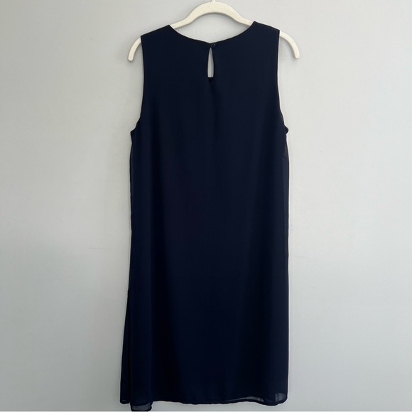 Trisisto Femme Chiffon Slit Shift Dress - Picture 5 of 7